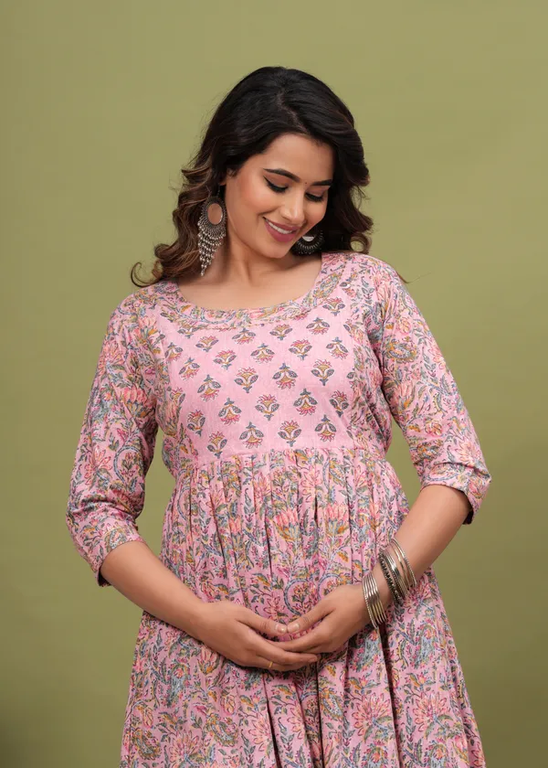 Pink_Blossom_Sparsh_Cotton_Maternity_And_Feeding_Gown