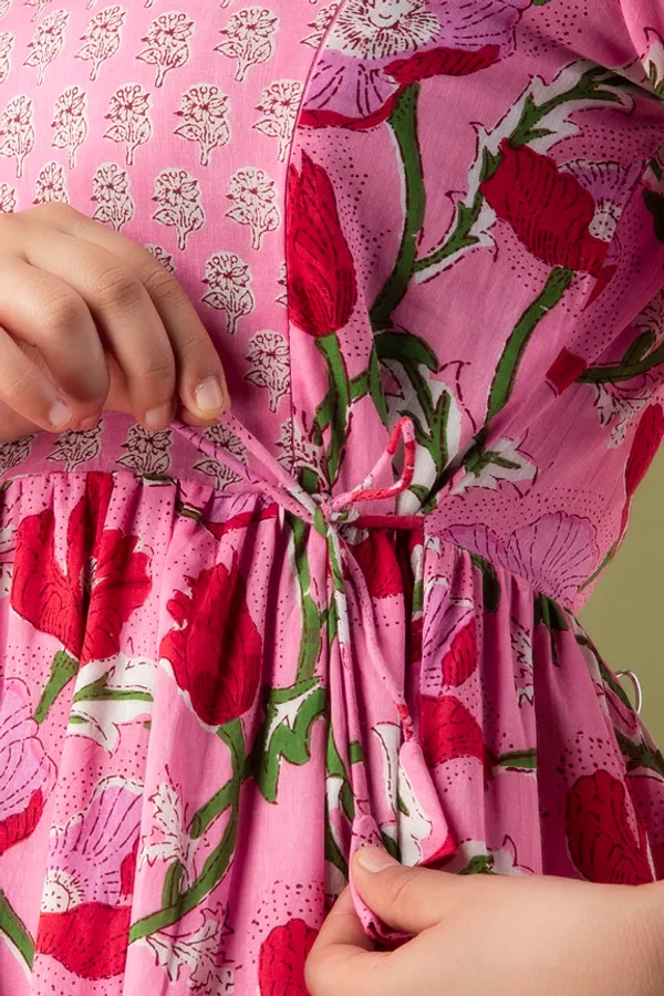 Sanganeri_Pink_Maternity_And_Feeding_Gown