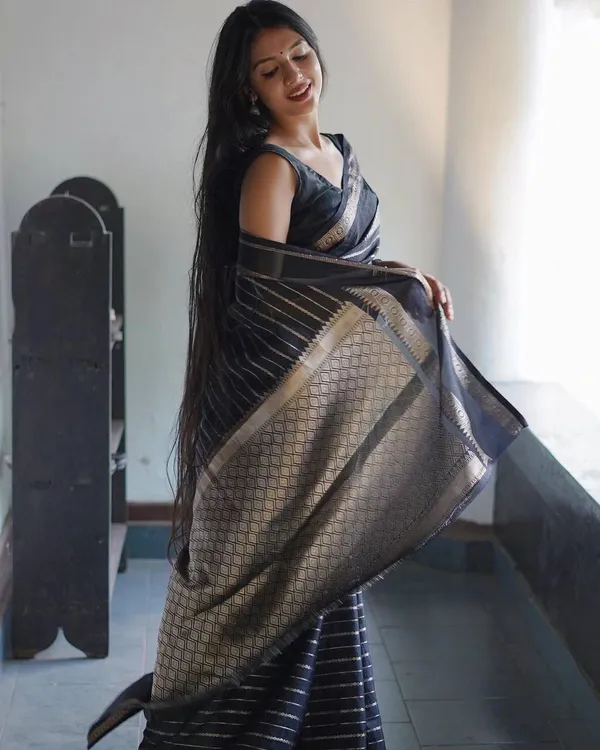 Black_Soft_Banarasi__Silk_Saree_With__unstiched_BlouseWith_Improbable__For_Women