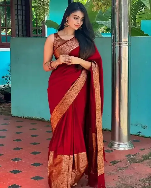 Maroon_Soft_Banarasi_Silk_Saree