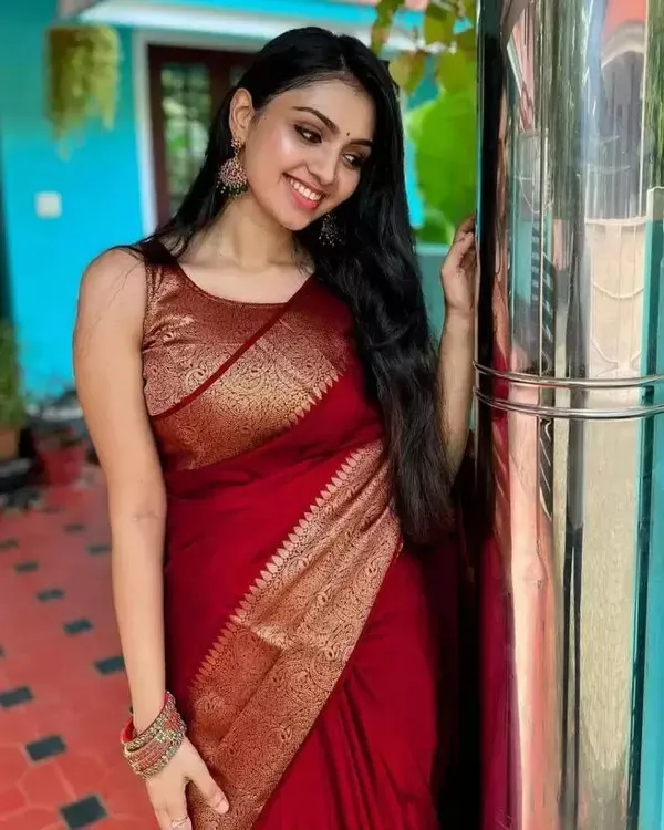 Maroon_Soft_Banarasi_Silk_Saree