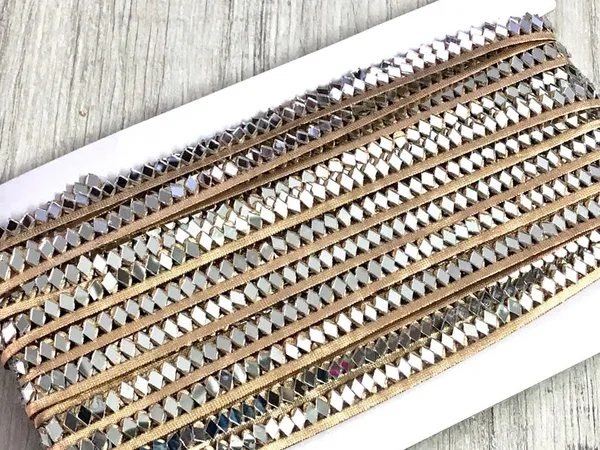 Gold_Mirror_Stone_Premium_Border_For_Women
