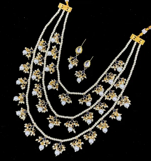 Premium_Quality_Multiline_Necklace_set_with_Earrings