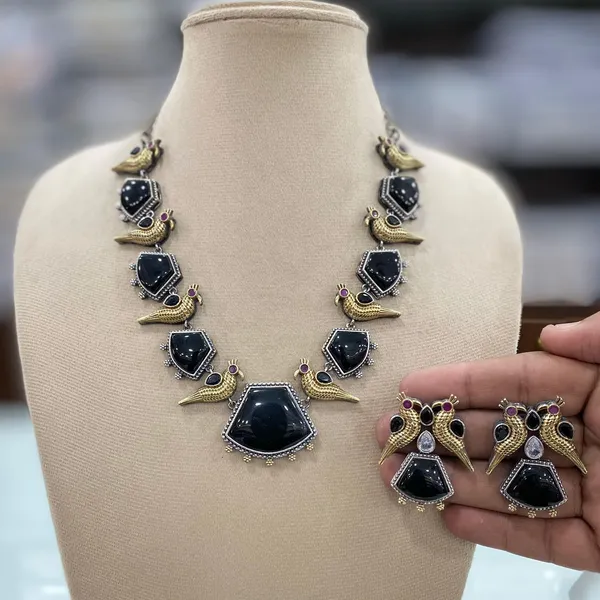 Premium_Quality_Necklace_Set__with__Earrings