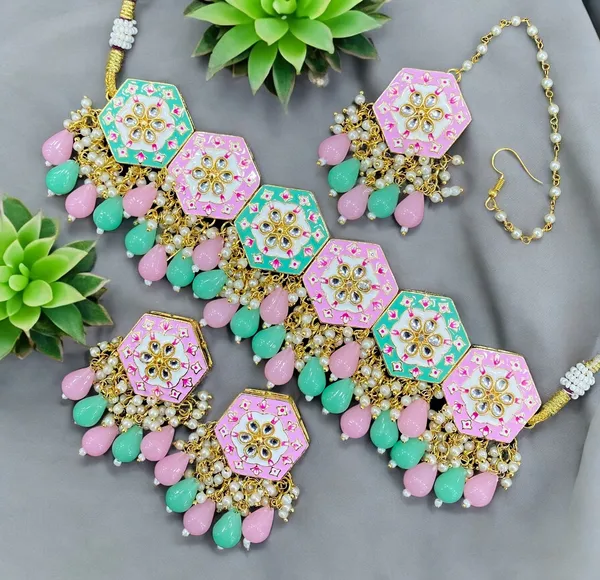 Premium_Quality_Necklace_Set_and_Earrings_with_Mangtika