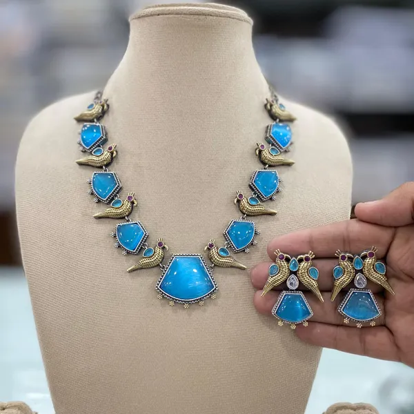 Premium_Quality_Necklace_set_With_Earrings