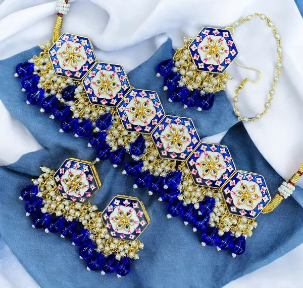 Premium_Quality_Necklace_set_and_Earrings_with_Mangtika