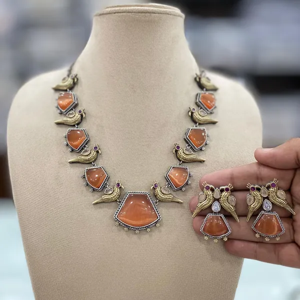 Premium_Quality_Necklace_set_with_Earrings