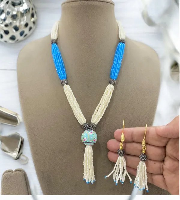 Premium_Quality_Pearl_Mala_with_Earrings