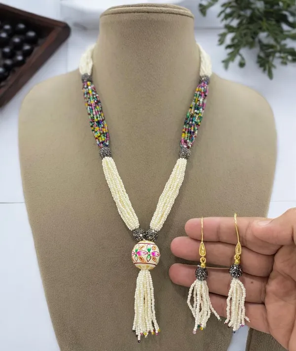 Premium_Quality_Pearl_Mala_with_Earrings
