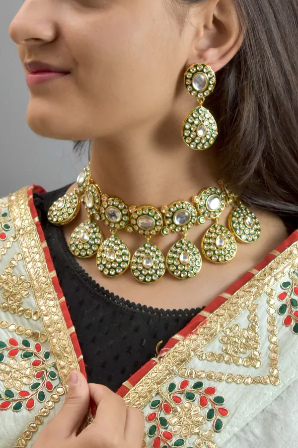 Premium_Quality_Semi_Bridal_Necklace_Set_with_Maang_Tikka
