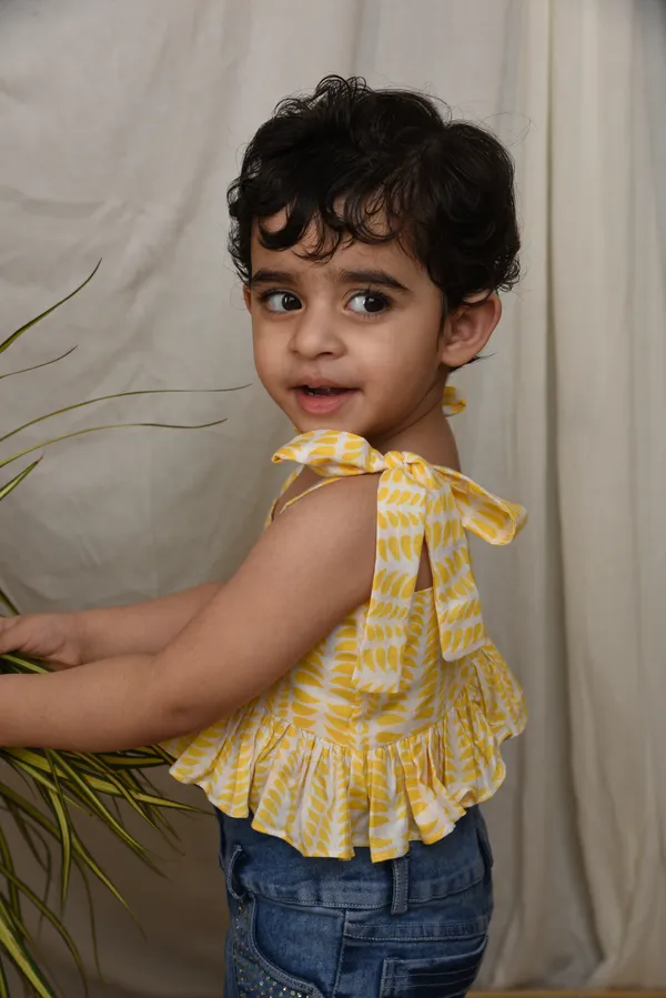 Yellow_Cotton_Crop_Top_For_Girls