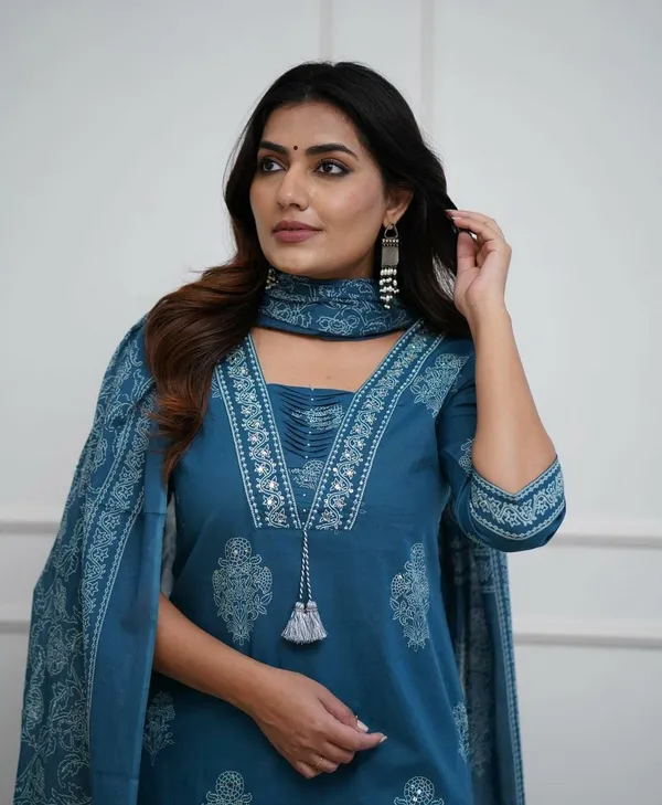Blue_Cotton_Regular_Fit_Solid_Kurta_Pant_And_Dupatta_Set_For_Women