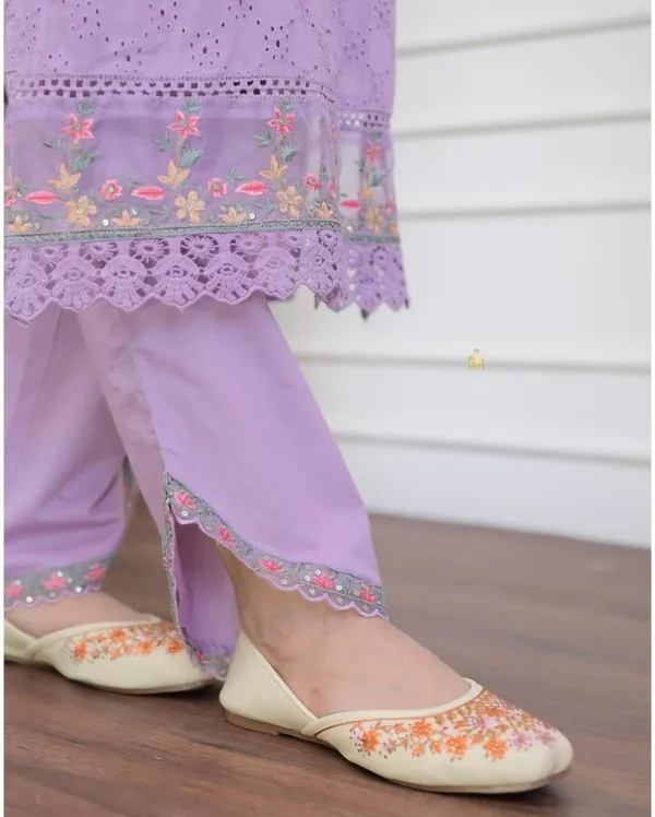 Purple_Cotton_Chickenkari_Regular_Fit_Solid_Kurta_Pant_And_Dupatta_Set_For_Women
