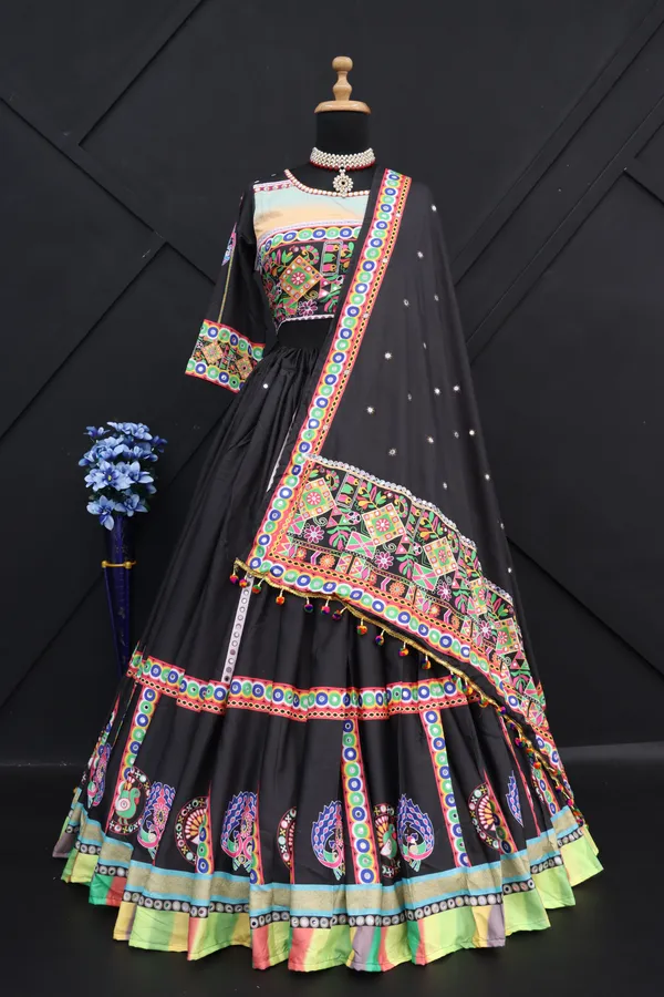Black_Lehenga_Choli_With_Mirror_Work_And_Attached_Black_Dupatta