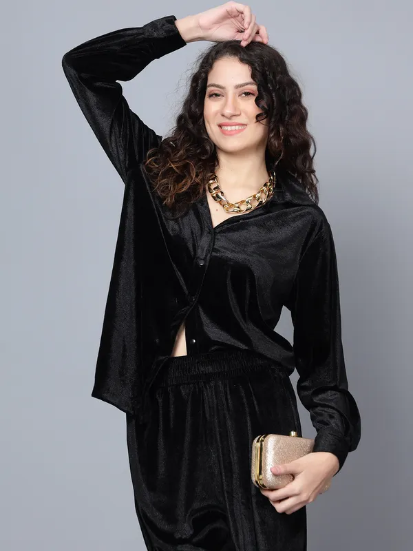 Black_Velvet_Collared_Shirt_&_Pant_Co-ords_Set_For_Women