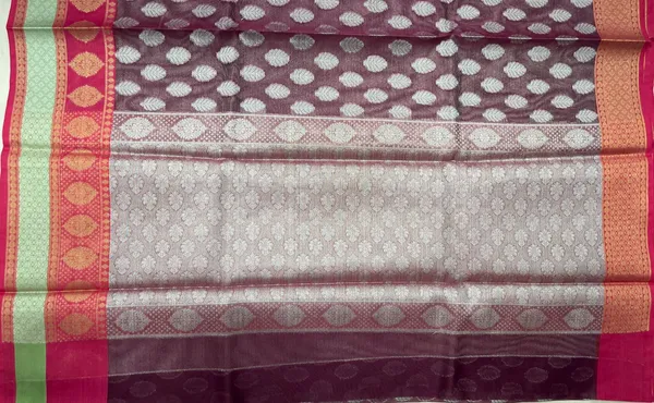 Humairah_Presents_Purple_Organza_Silver_Zari_Floral_Booti_with_Purple_Floral_Booti_Pallu_and_Skirt_Zari_2D_Border_with_Purple_Blouse