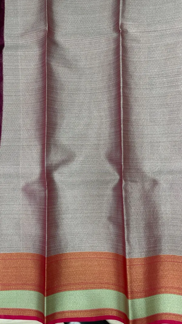Humairah_Presents_Purple_Organza_Silver_Zari_Floral_Booti_with_Purple_Floral_Booti_Pallu_and_Skirt_Zari_2D_Border_with_Purple_Blouse