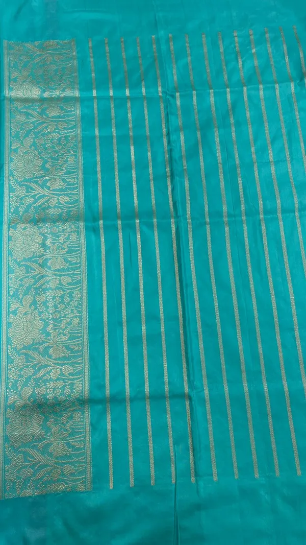 Humairah_Pure_Handloom_Katan_Silk_Minakari_Kadhwa_Floral_Jaal_Zari_Banarasi_Border_Self-Design_Anchal_and_Sea_green_Stripe_Blouse