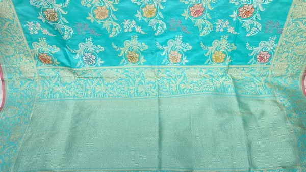 Humairah_Pure_Handloom_Katan_Silk_Minakari_Kadhwa_Floral_Jaal_Zari_Banarasi_Border_Self-Design_Anchal_and_Sea_green_Stripe_Blouse