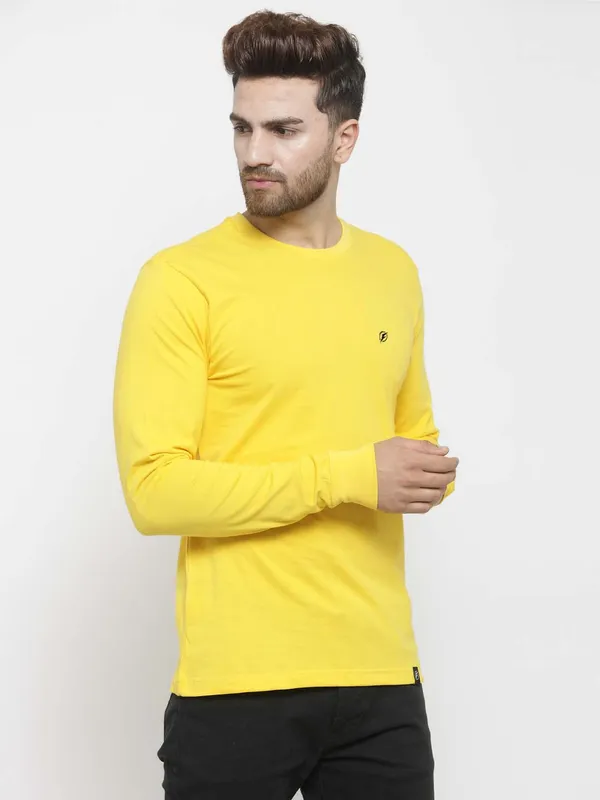 Yellow_Cotton_Round_Neck_Full_Sleeves_T-Shirt_For_Men_-_Pack_Of_1