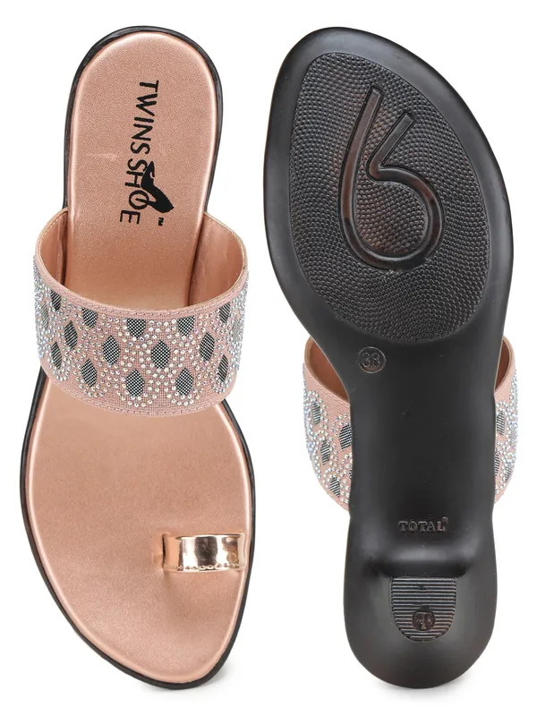 Embellished_Strap_Heels_(Sultan)