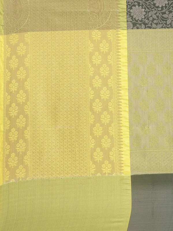 Green_Kanchi_Silk/Brocade_Banarasi_Sarees_For_Women