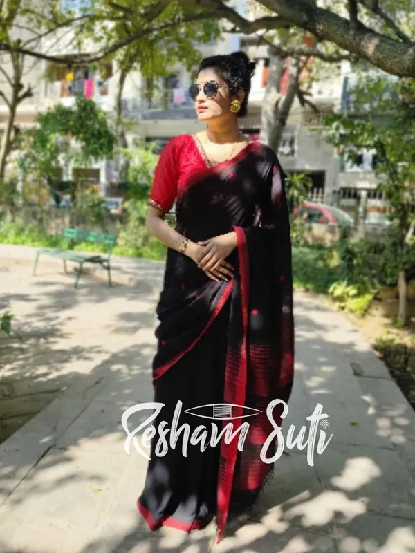 Black_&_Red_Handwoven_Cotton_Jamdani_Saree-Raatkali_Ki_Khwab