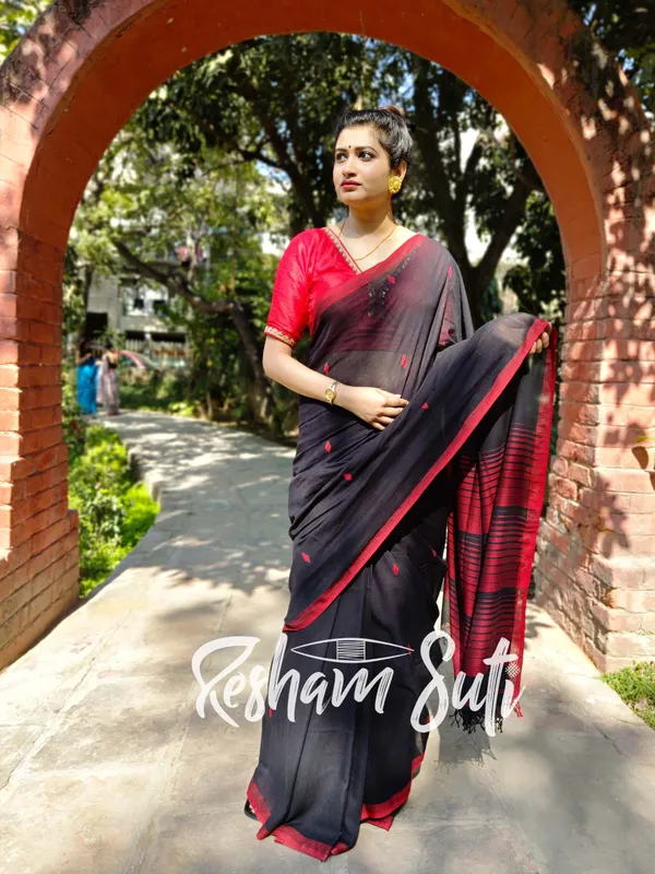 Black_&_Red_Handwoven_Cotton_Jamdani_Saree-Raatkali_Ki_Khwab