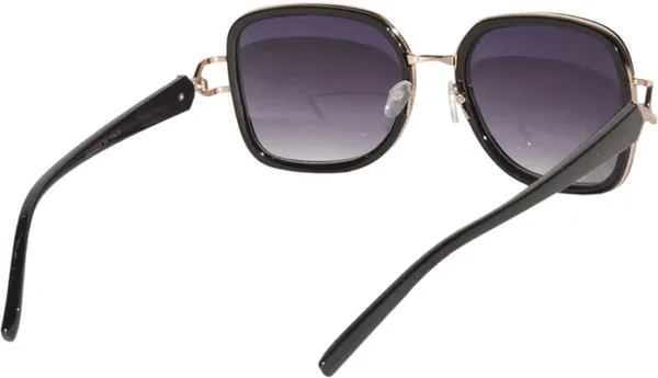 Black_Retro_Square_Sunglasses_-_For_Women