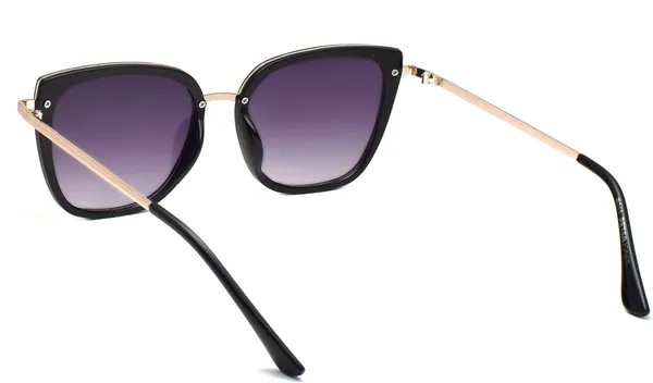 Black_Cat-Eye_Sunglasses_-_For_Women