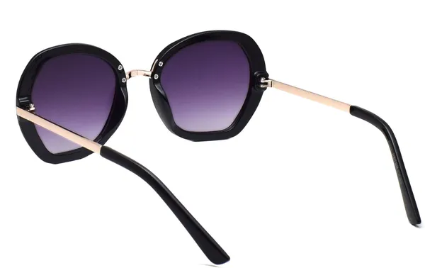 Black_Over-Sized_Sunglasses_-_For_Women