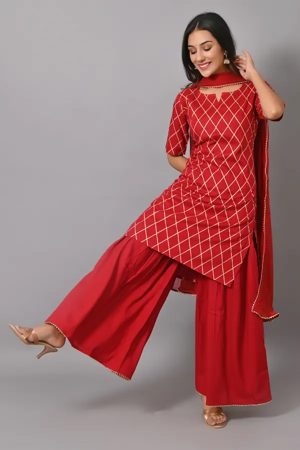 Red_Rayon_Half_Sleeve_Regular_Wear_Kurti_Set