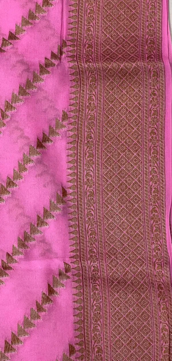 Humairah_Presents_Pure_Handwoven_Baby_Pink_Chiffon_Diagonal_Stripe_Copper_Zari_with_Banarasi_Zari_Border_Pallu_and_Baby_Pink_Blouse