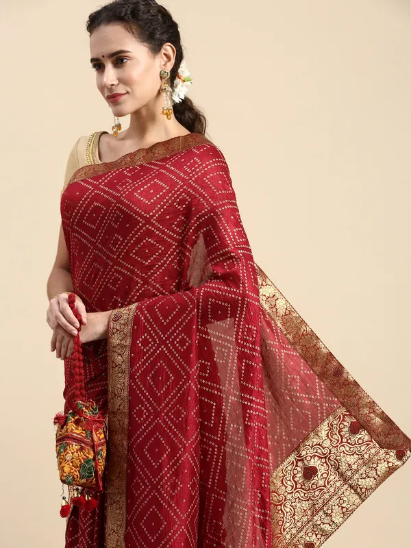 Maroon__Vichitra_Silk_Foil_and_Swarovski_Work_Saree