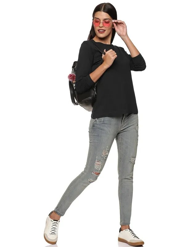 Black_Cotton_T_Shirt_For_Women