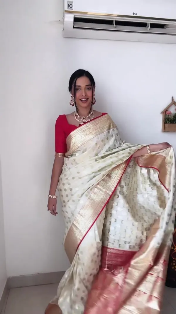 READY_TO_WEAR_WHITE_TRENDY_1-MINUTE__SAREE