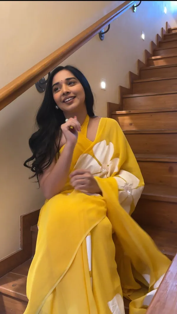 Yellow_1-Minute_Ready_To_Wear_Georgette_Saree