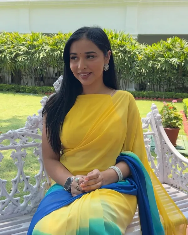 Yellow_1-Minute_Ready_To_Wear_Georgette_Saree