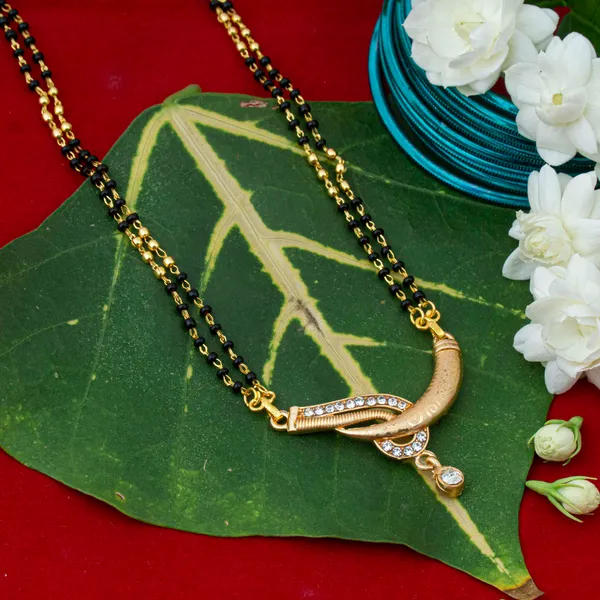 Gold_Modern_22K_Gold_Plated_Mangalsutra_For_Stylish_For_Women