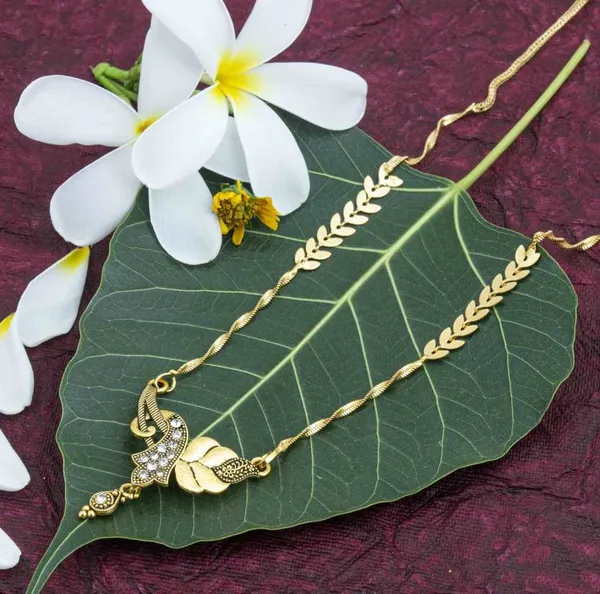 Gold_Stylish_Brass_Daily_Wear_Gold_Plated_Mangalsutra_For_Women