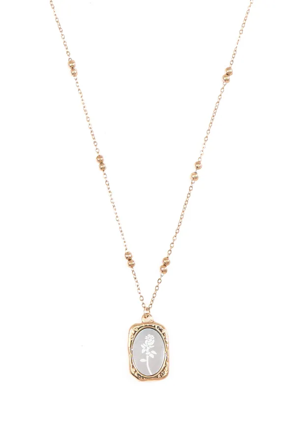 Gold_Rose_Gold_Square_Flower_Shape_Necklace_For_Women