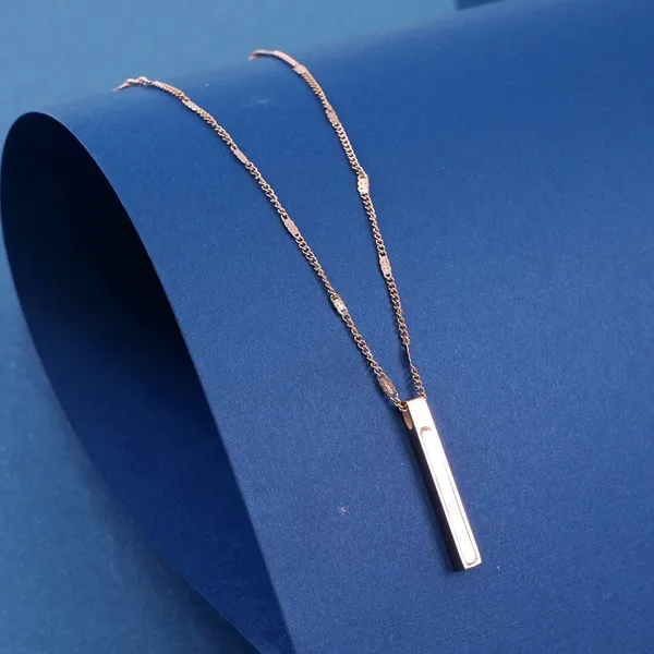 Gold_Rose_Gold_Square_Crystal_Shape_Necklace_Chain_For_Women