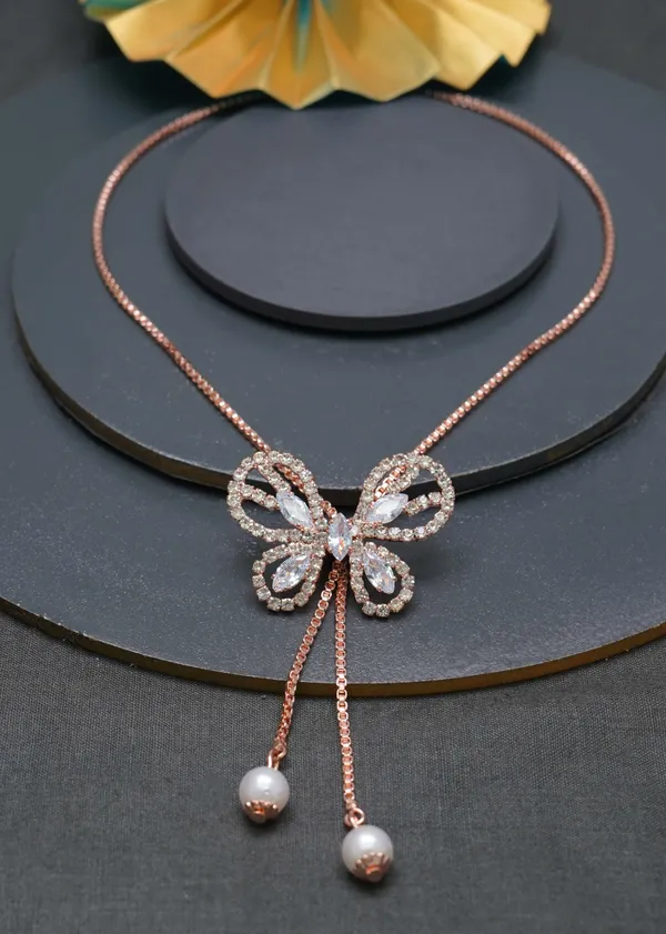 Gold_Stylish_Butterfly_Shape_Ad_Diamond_Studs_Trendy_Necklace_For_Women