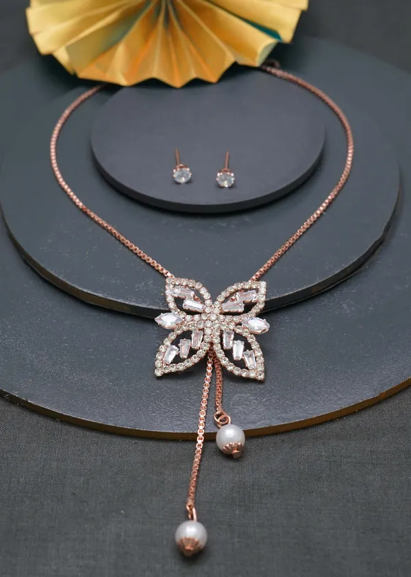 Gold_Butterfly_Shape_Ad_Diamond_Studs_Trendy_Necklace_For_Women