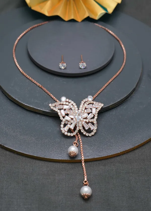 Gold_Ad_Diamond_Studs_Butterfly_Shape_Necklace_For_Women