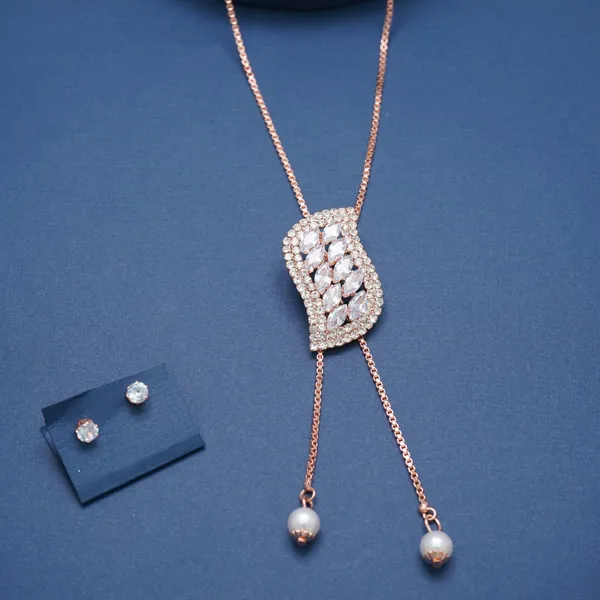 Gold_Designer_And_Stylish_Ad_Diamond_Studs_Necklace_For_Women
