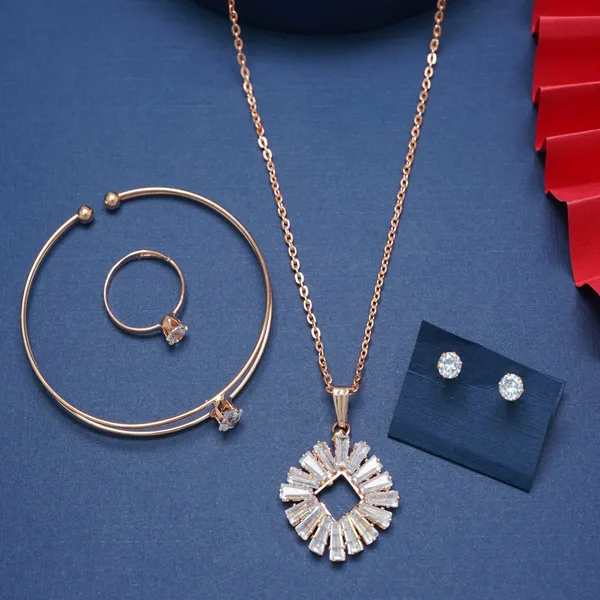 Gold_Beautiful_Ad_Diamond_Studs_Necklace_Set_For_Women