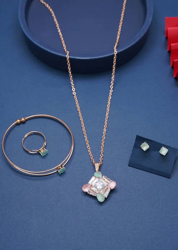 Gold_Diamond_Studs_Necklace_Set_|_Elegant_Beauty!_For_Women