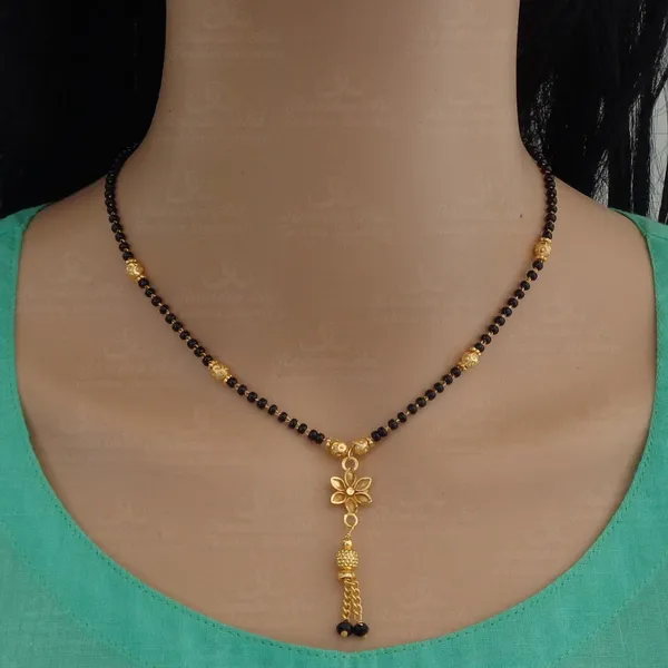 Gold_Modern_22K_Gold_Plated_Mangalsutra_For_Daily_Wear_For_Women